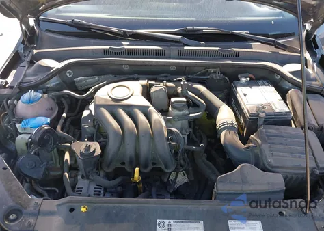 2015 Volkswagen Jetta 2.0L S z USA, uszkodzony, nr VIN 3VW1K7AJ9FM288103